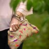 Clutch in tessuto: eleganza per ogni occasione