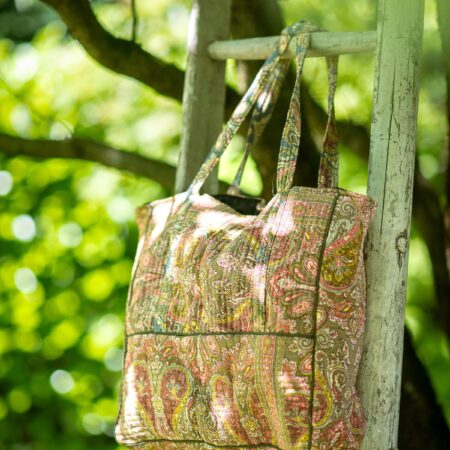 Totebag indiana in cotone: stile e sostenibilità